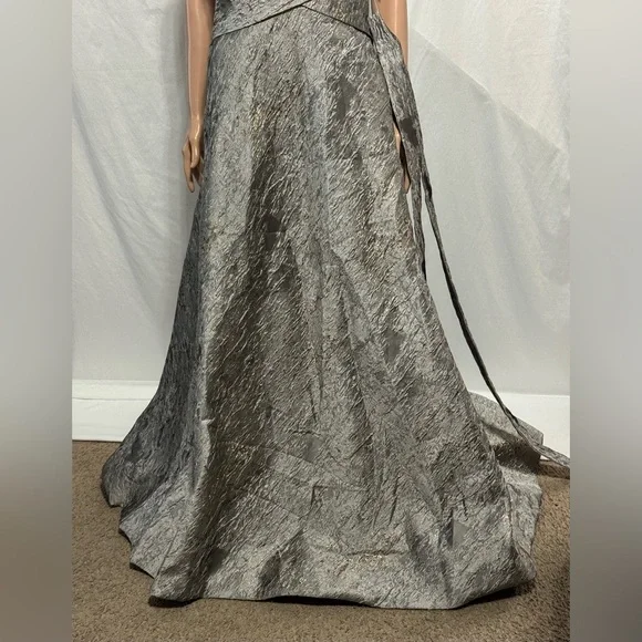 Rene Ruiz Collection Astmmetric Metallic One Shoulder Brocade Gown L17115 Size 6 - Picture 12 of 14